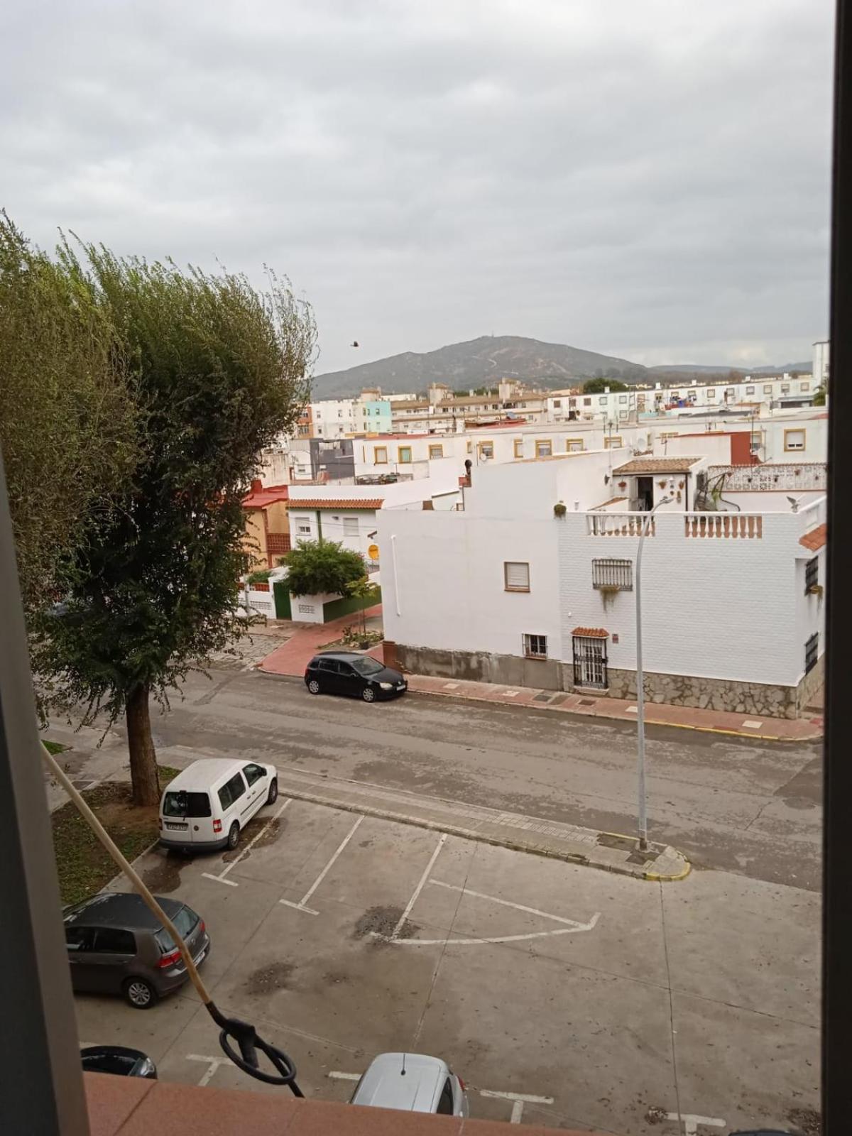 Vistas A 3 Paises Y 2 Continentes 1º Linea De Playa A 5 Minutos De Gibraltar Appartement La Línea de la Concepción Buitenkant foto